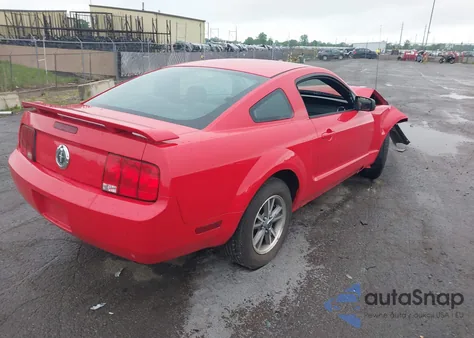 2005 Ford Mustang V6 Deluxe/V6 Premium from USA, damaged, VIN 1ZVFT80N555110559